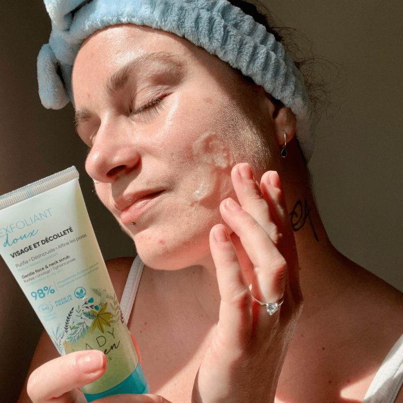 Gentle Face & Neck Scrub